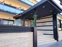 Hotel 153