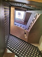 Hotel 153
