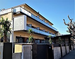 Hotel 153