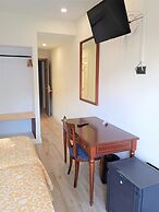Hotel 153