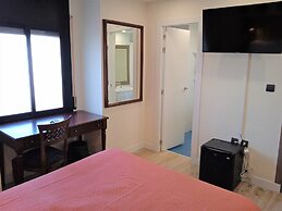Hotel 153