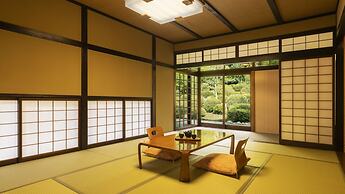 Ooedo Onsen Monogatari Premium Saiki Bekkan