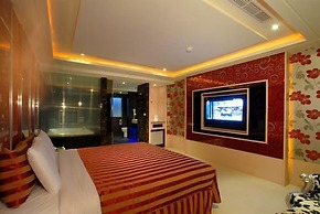 WE Motel