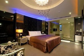 WE Motel