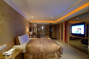 WE Motel