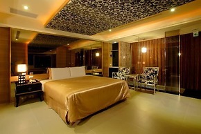 WE Motel