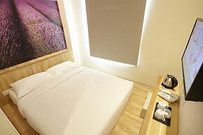 Hotel Six Seasons