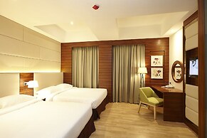 Hotel Six Seasons