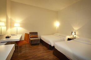Hotel Six Seasons