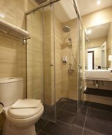 Hotel Six Seasons