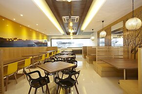 Hotel Six Seasons