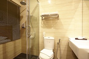 Hotel Six Seasons
