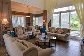 4 Sisters Villa
