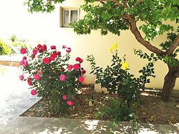 Himonas Apartments