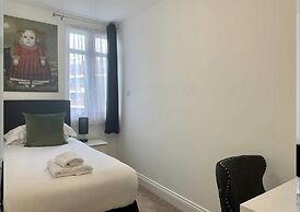Sarum Hotel