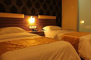 Clover Hotel