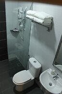 Clover Hotel