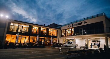 Sunset Spa