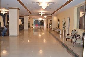 Glorious Hotel
