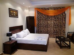 Glorious Hotel