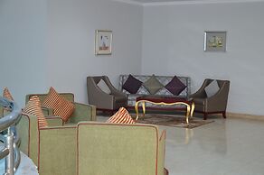 Glorious Hotel