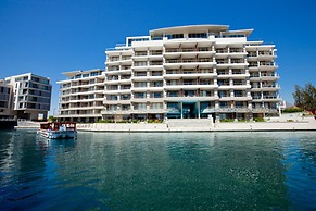 702 Canal Quays