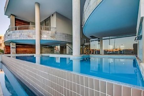 702 Canal Quays