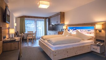 Hotel & Apart Central
