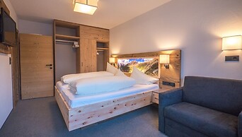 Hotel & Apart Central