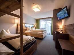 Hotel & Apart Central