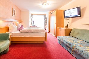 Hotel & Apart Central