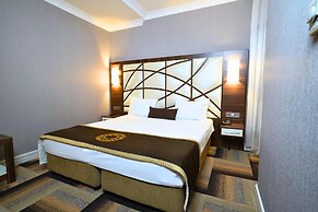 The Grand Mira Hotel