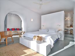 Santorini Heights