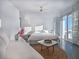 Santorini Heights