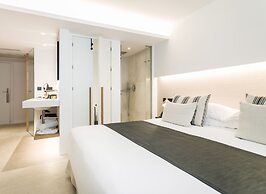 Nakar Hotel