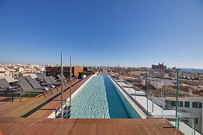 Nakar Hotel