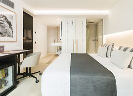 Nakar Hotel