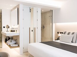 Nakar Hotel