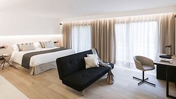 Nakar Hotel