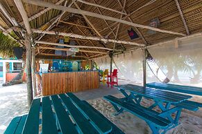 Ranguana Caye Cabanas