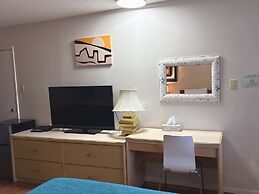 Slumber Lodge Motel