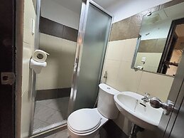D'Leonor Hotel