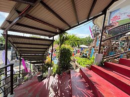 D'Japanese Tunnel Family Resort