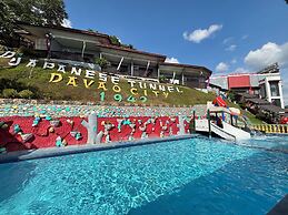 D'Japanese Tunnel Family Resort