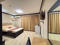 D'Japanese Tunnel Family Resort