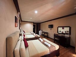 D'Japanese Tunnel Family Resort