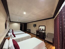 D'Japanese Tunnel Family Resort
