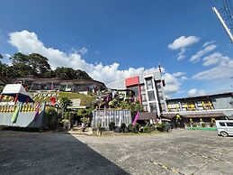 D'Japanese Tunnel Family Resort