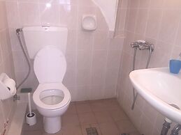 Apostolakis Rooms