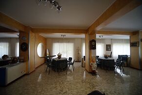 King Hotel